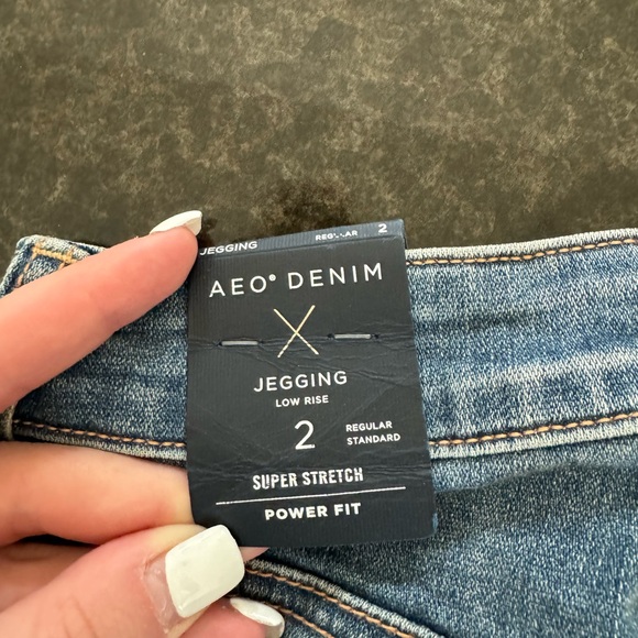 brand new american eagle jeans size 2 - Picture 3 of 4